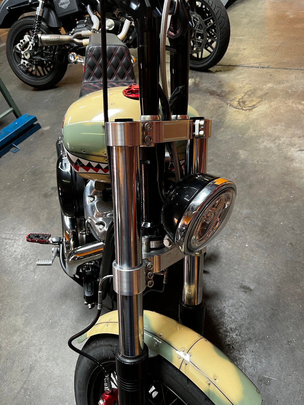 CHEATER TREE - Fits Dyna & Softail with 49mm